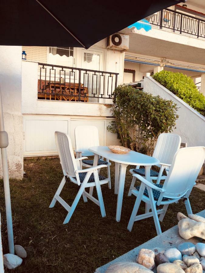 Seafront Maisonette In Fourka Buitenkant foto